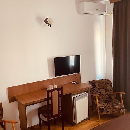 Hotel Moldova Birlad Экстерьер фото